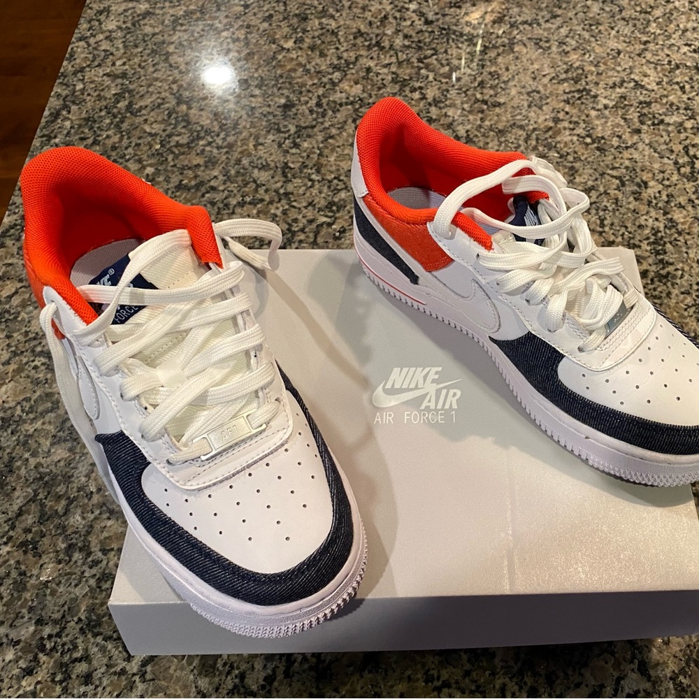 Nike Air Force 1 - Picture 2 of 4